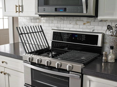 Whirlpool 6 Cu. Ft. Gas Range with AquaLift® and Self-Clean - Stainless Steel - WGG745S0FS