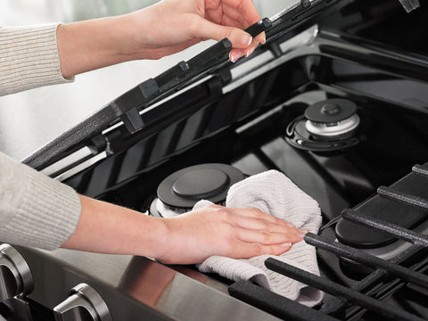 Whirlpool 6 Cu. Ft. Gas Range with AquaLift® and Self-Clean - Stainless Steel - WGG745S0FS