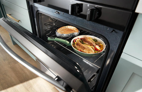 Whirlpool 30" 5.3 Cu. Ft. Gas Range with SpeedHeat™ Burner - WFGS3530RS